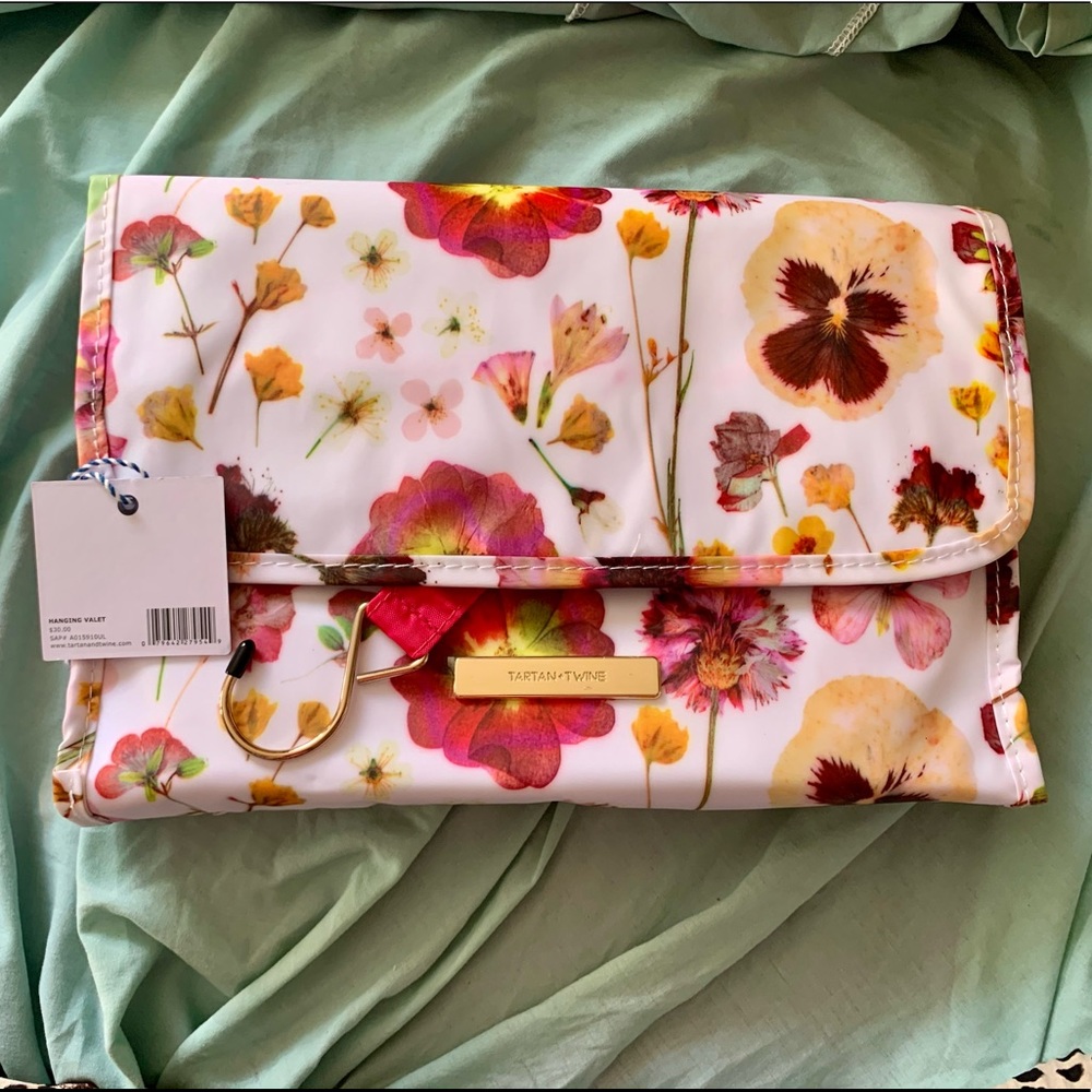 2/$20 Floral hanging valet